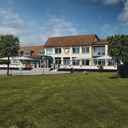 Molskroen Strandhotel Ebeltoft Dış mekan fotoğraf